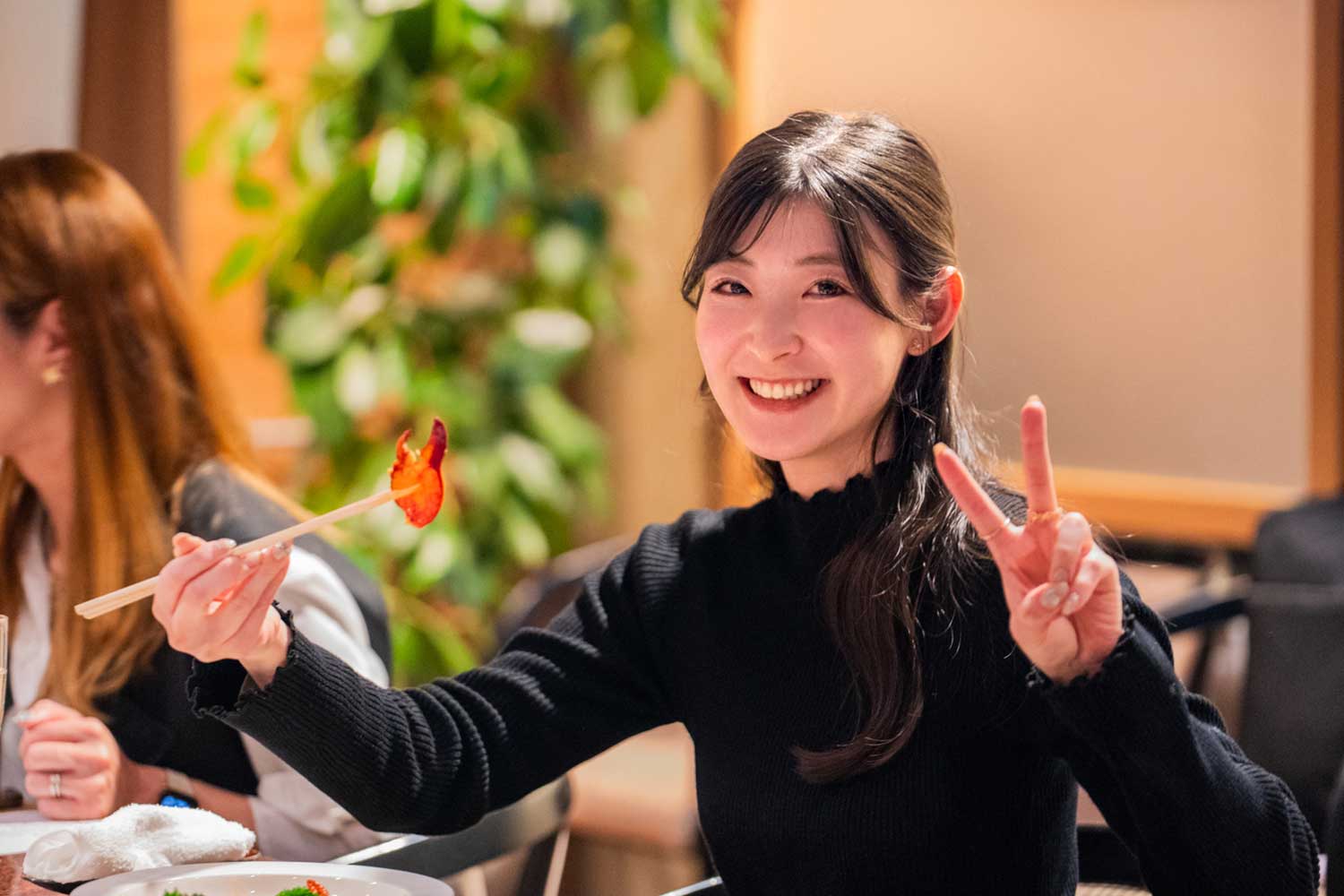 ライブ感満点！ 極上の鉄板焼きフルコースを満喫する贅沢なご褒美ディナー