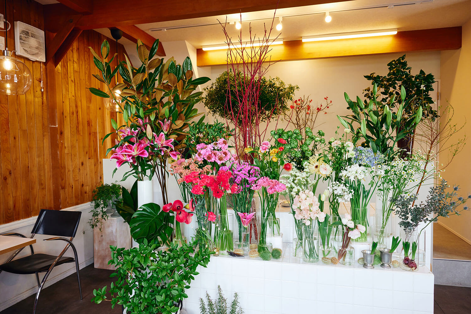 函館で出会った、花と革と、いい時間