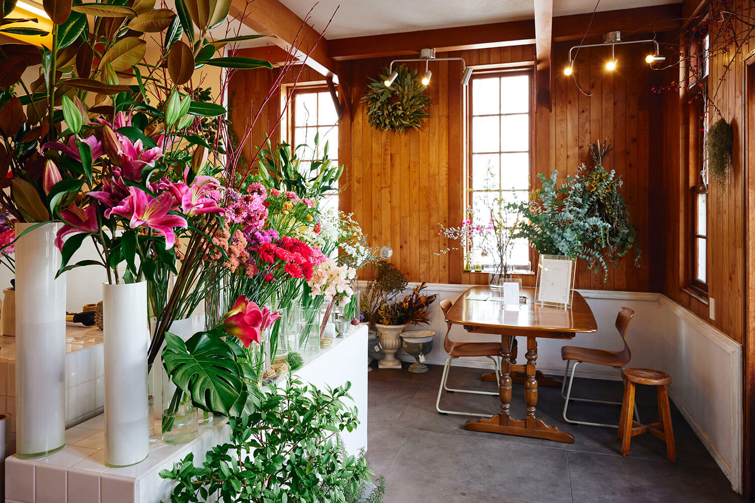 函館で出会った、花と革と、いい時間