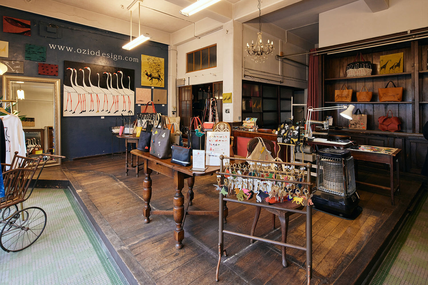 函館で出会った、花と革と、いい時間