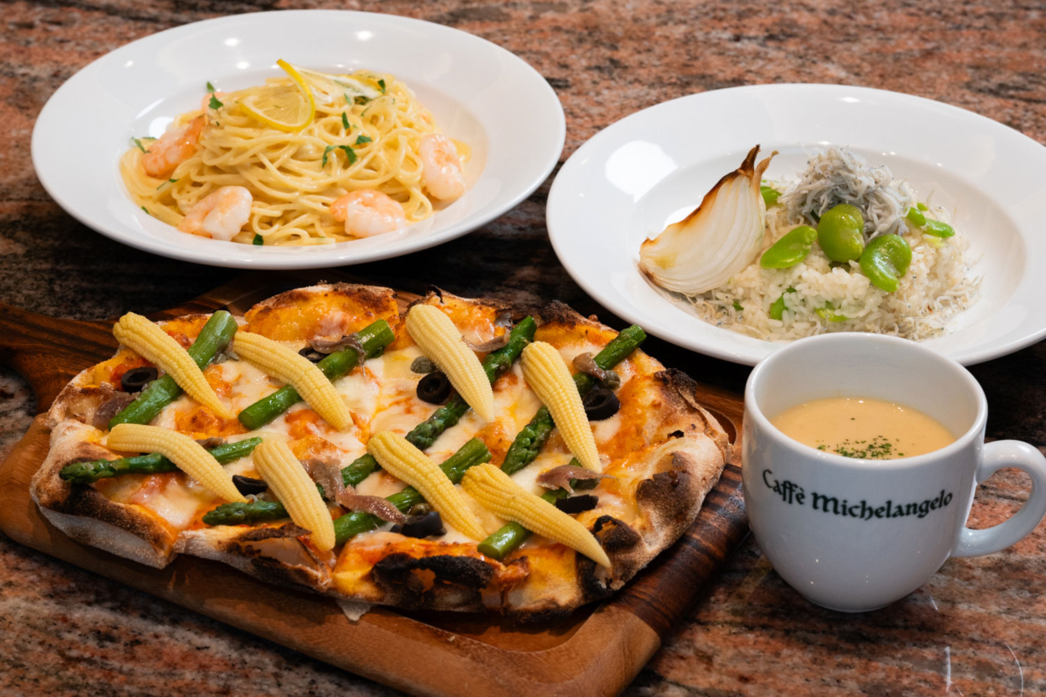 街の新定番へと進化する、大阪・難波のイタリアンカフェ『アルベルゴ カフェ・ミケランジェロ』のいま