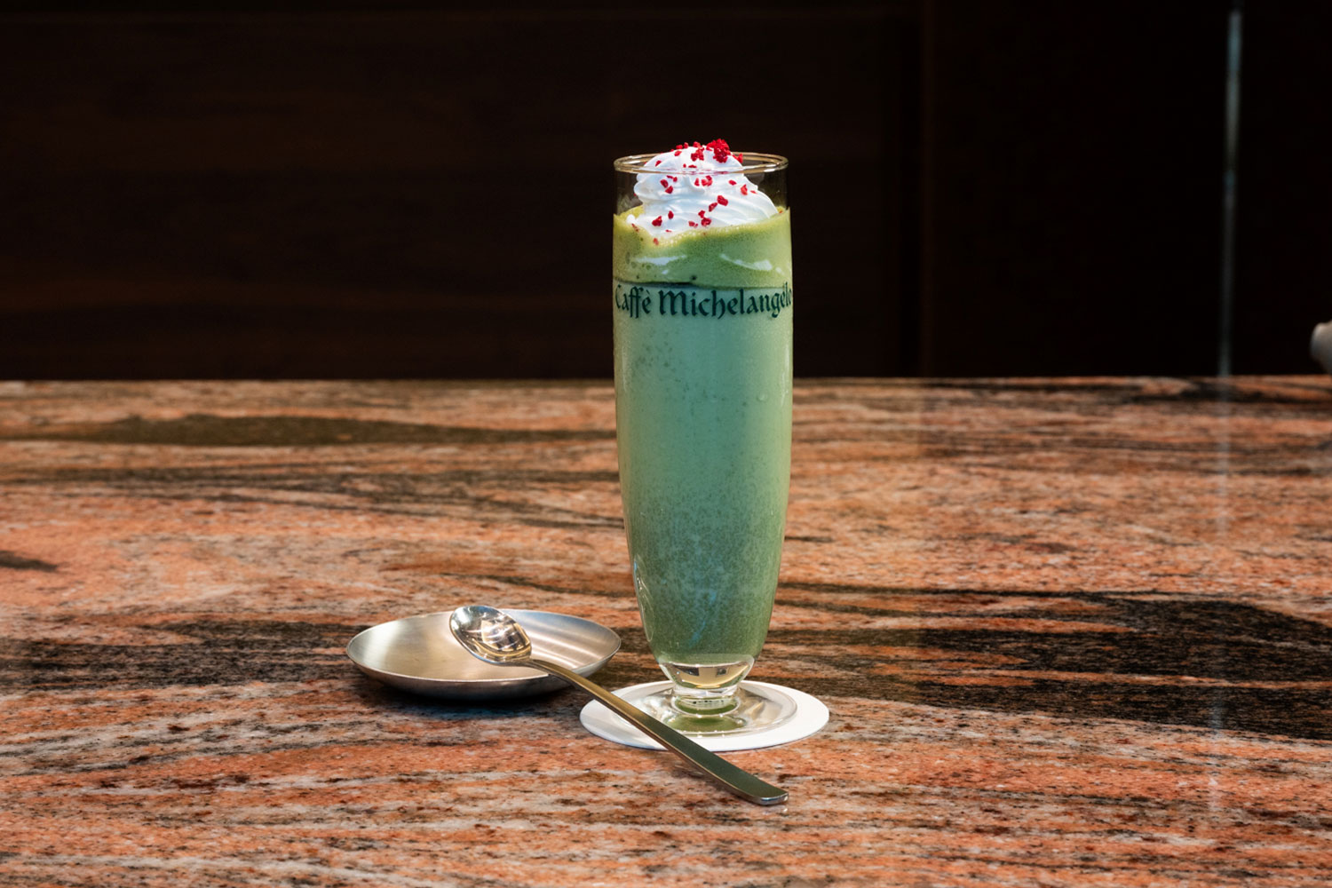 街の新定番へと進化する、大阪・難波のイタリアンカフェ『アルベルゴ カフェ・ミケランジェロ』のいま