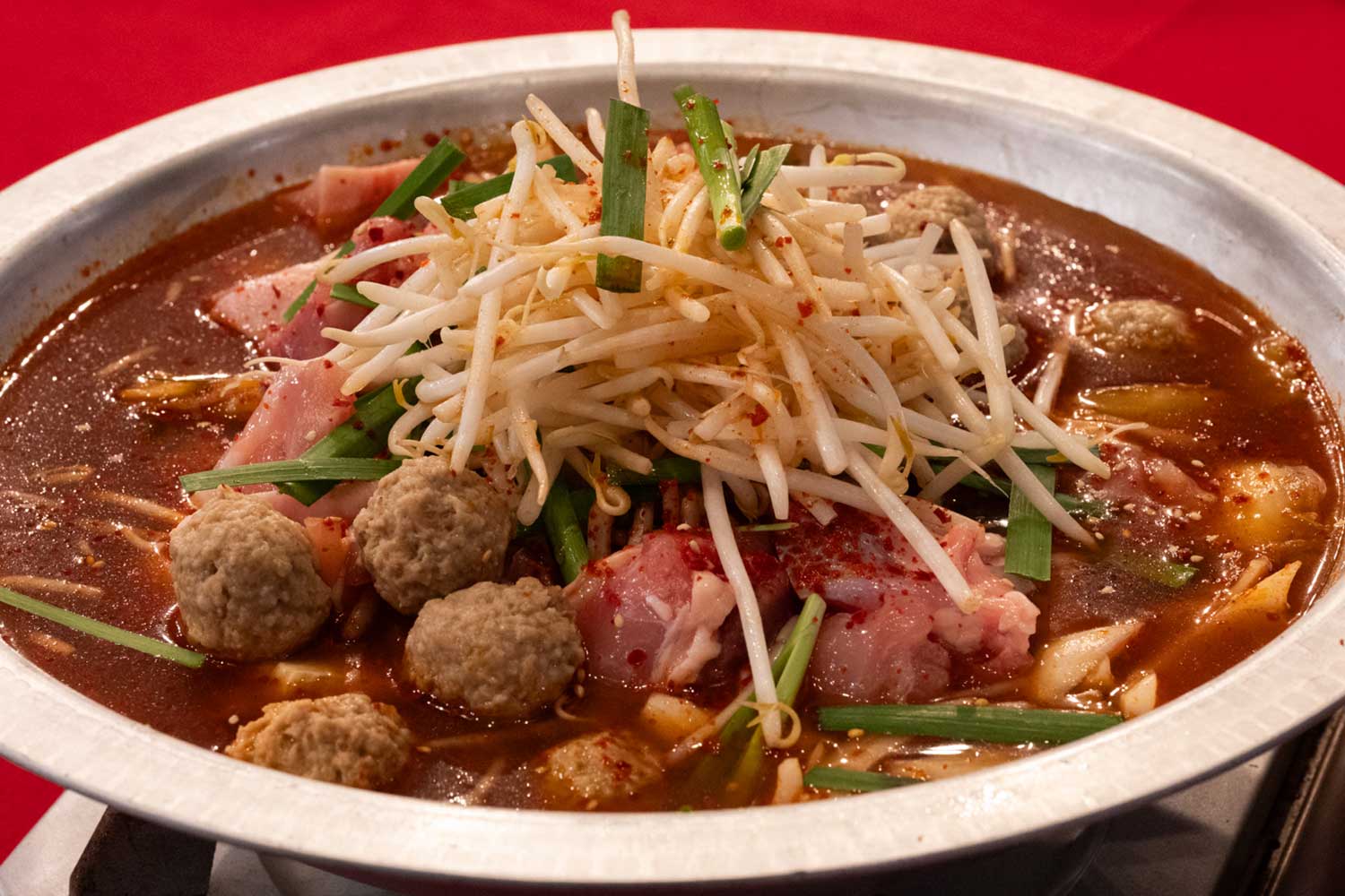 有馬温泉の丘の上にエリア待望の居酒屋が誕生。昭和レトロな居酒屋『紀龍』を訪ねて