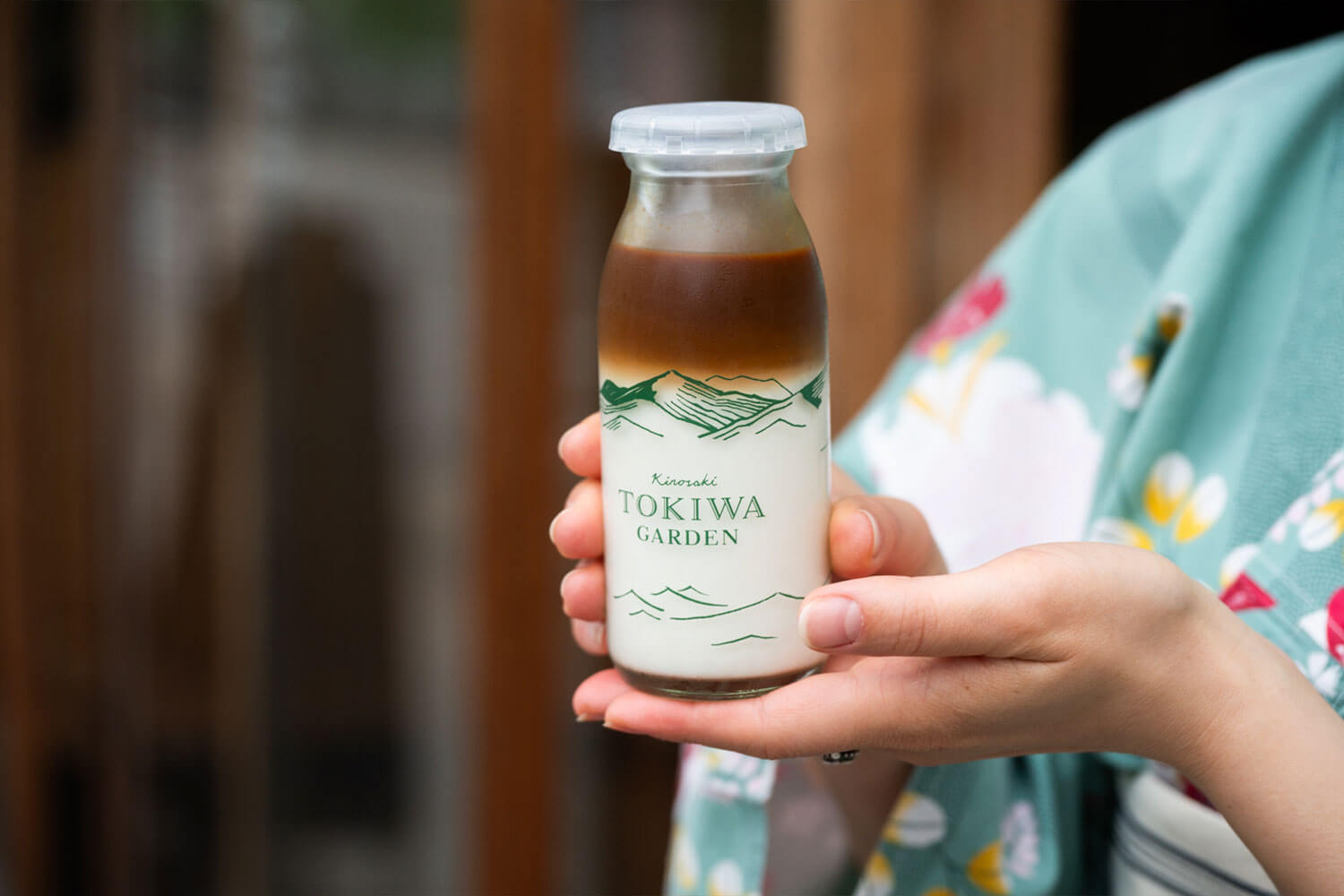 風情あふれる街並みを浴衣でのんびりそぞろ歩き。 HESTA女子2人と巡る、城崎温泉ぶらり旅。