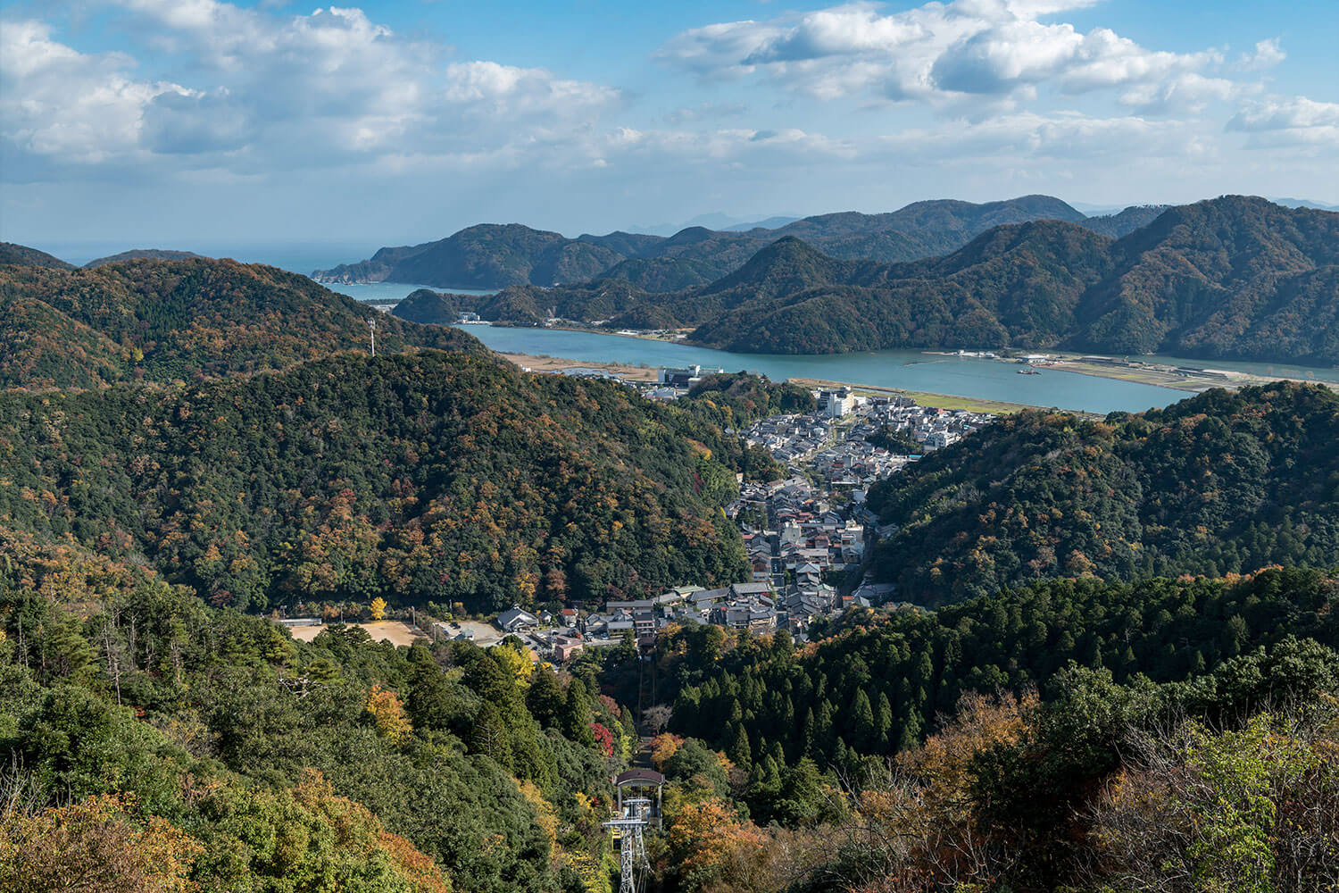 風情あふれる街並みを浴衣でのんびりそぞろ歩き。 HESTA女子2人と巡る、城崎温泉ぶらり旅。