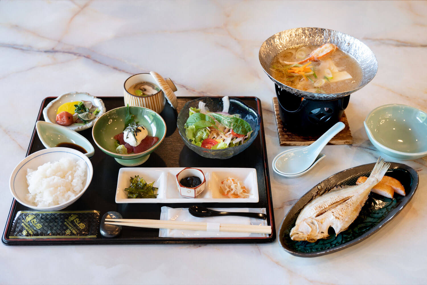 ほっこり和んで美食を堪能。大人のための城崎ステイ『ザ グラン リゾート城崎』宿泊記