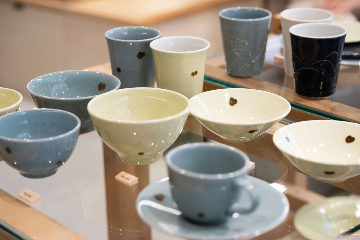 異なる出自が響き合う伝統と革新の夫婦窯 京都・東山『蘇嶐窯』を訪ねて