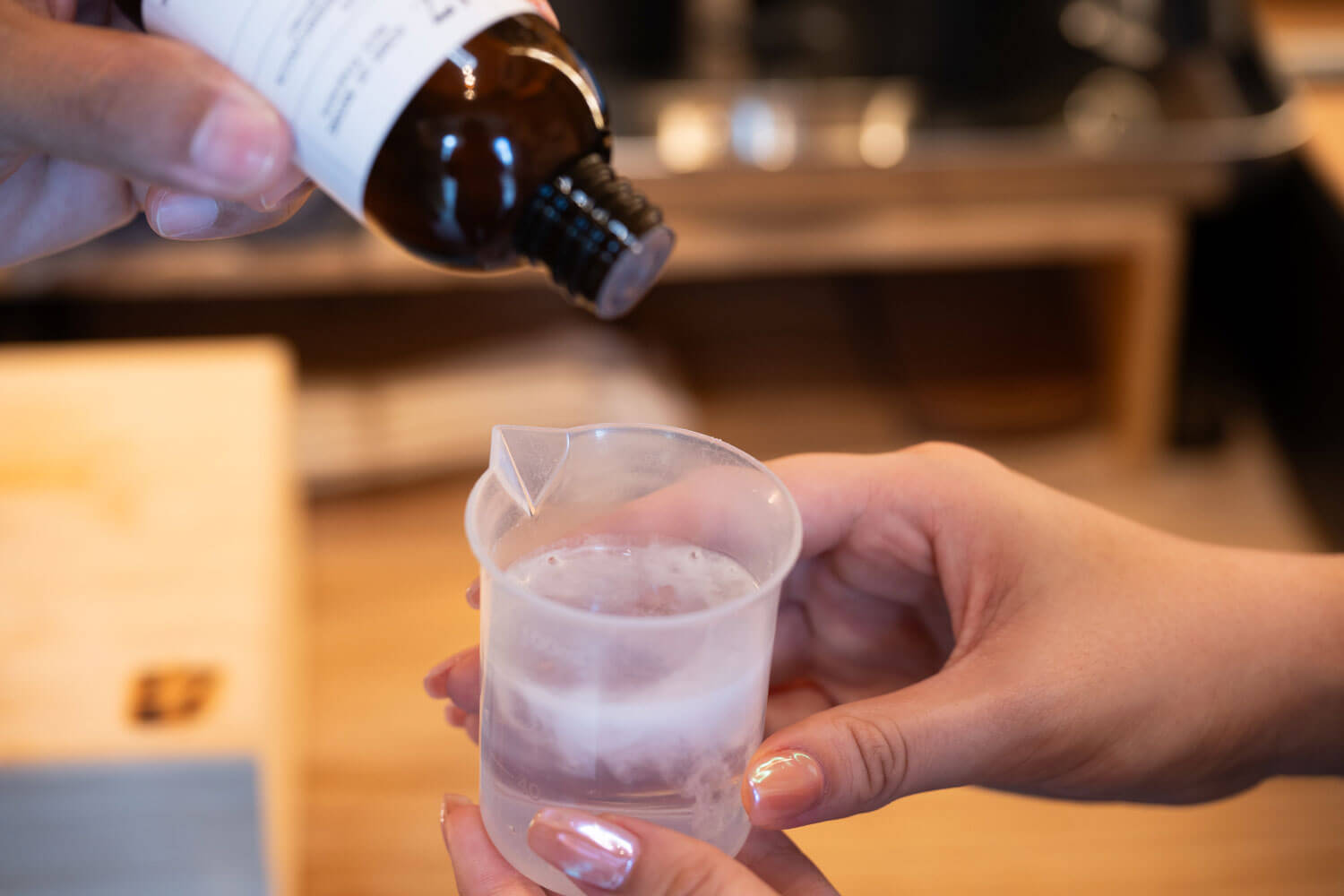 京都の細路地に誕生した小さな隠れ家で出会う癒しのバスフレグランス『ONE SEVEN LABO』