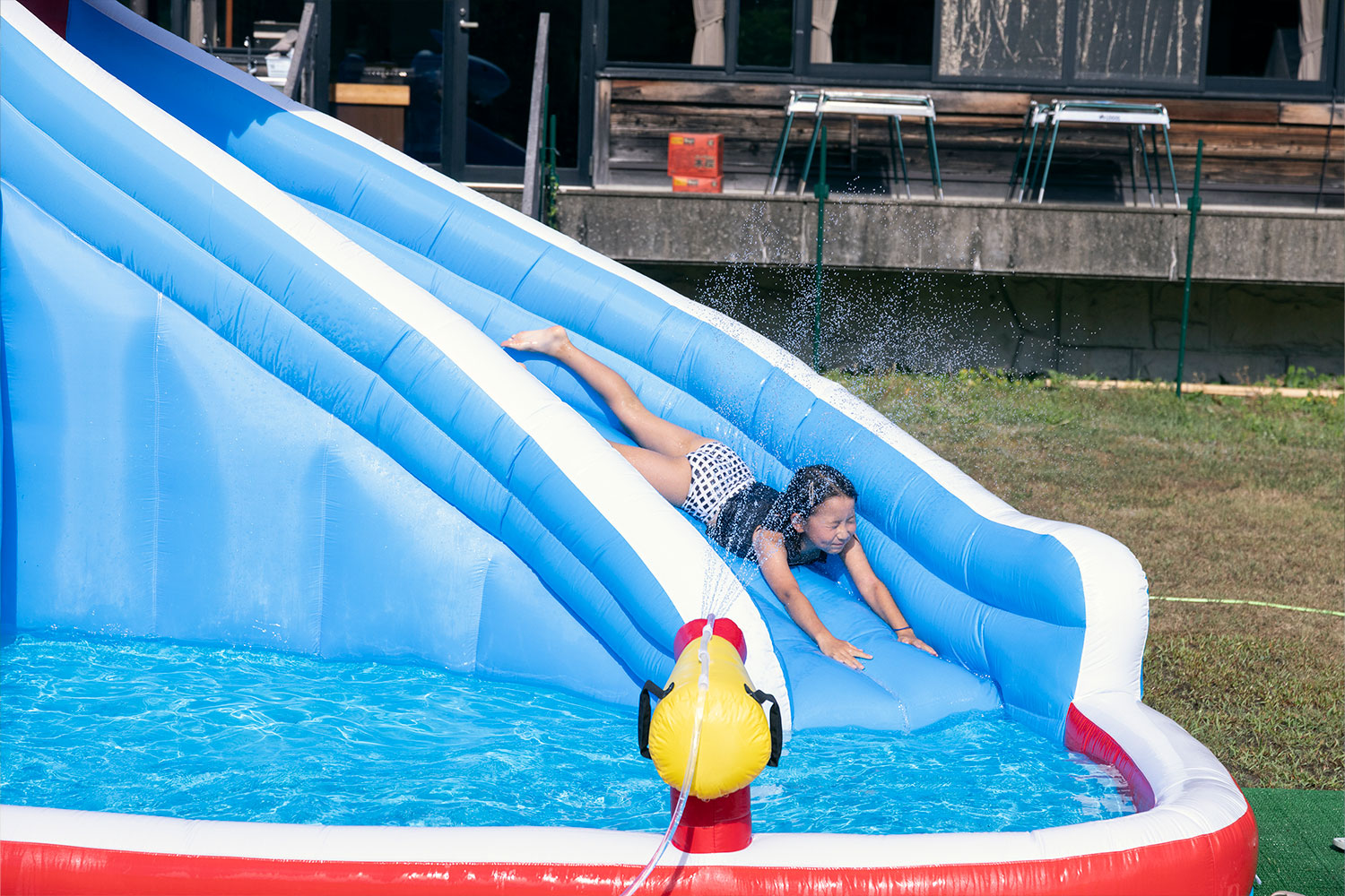 温泉隣接のRVパークにキャンピングカー集結！笑顔が交わるマル得イベントに潜入