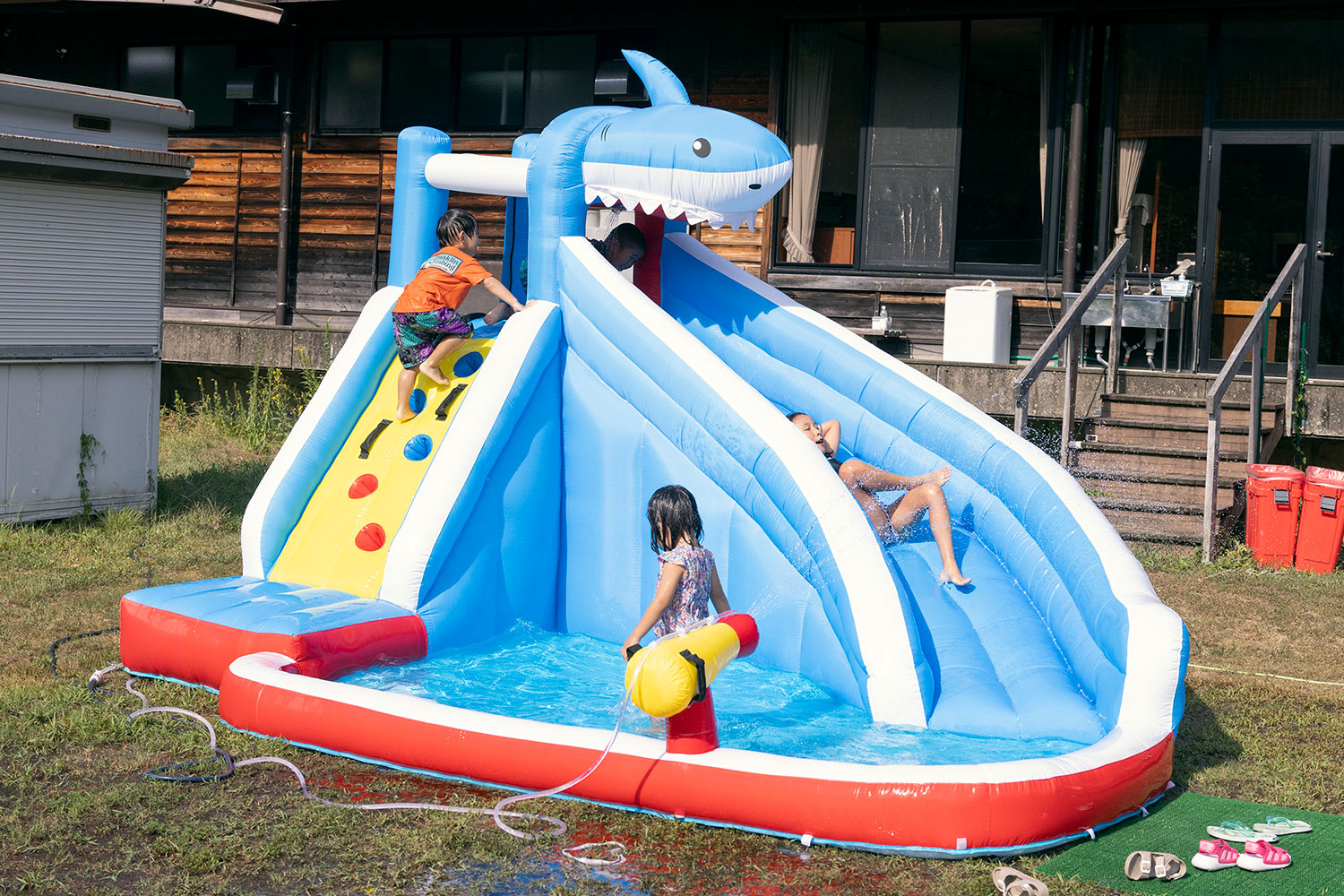 温泉隣接のRVパークにキャンピングカー集結！笑顔が交わるマル得イベントに潜入