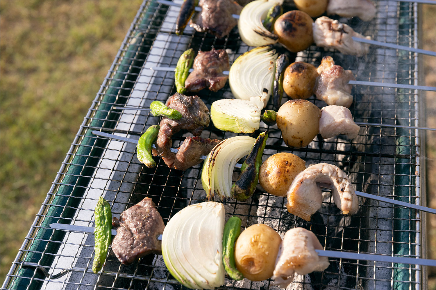 温泉隣接のRVパークにキャンピングカー集結！笑顔が交わるマル得イベントに潜入