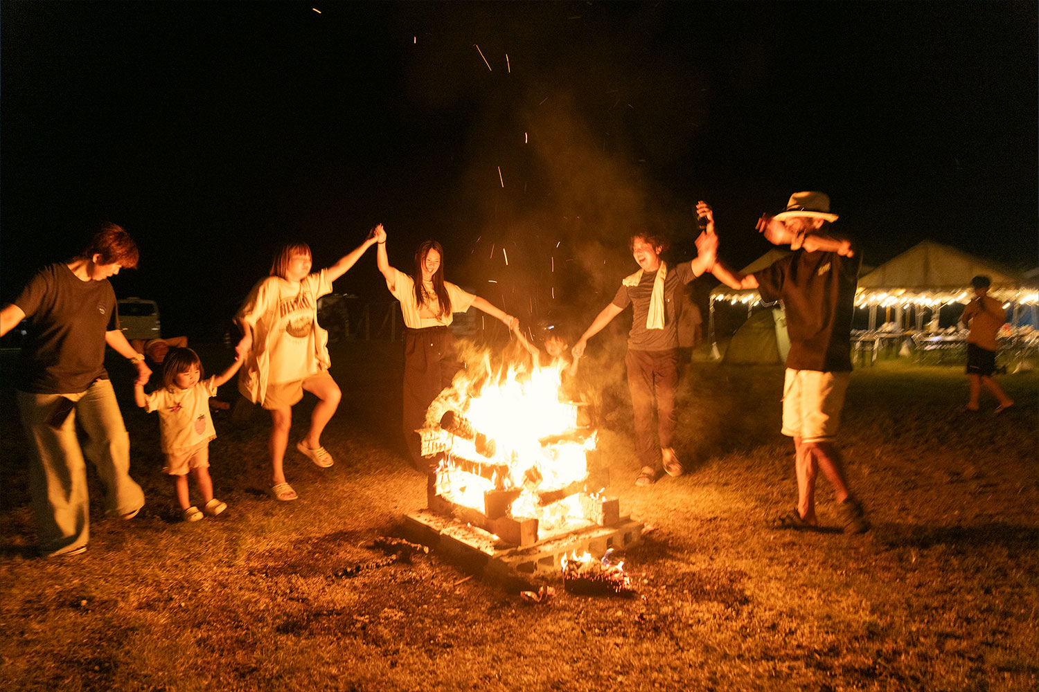 温泉隣接のRVパークにキャンピングカー集結！笑顔が交わるマル得イベントに潜入