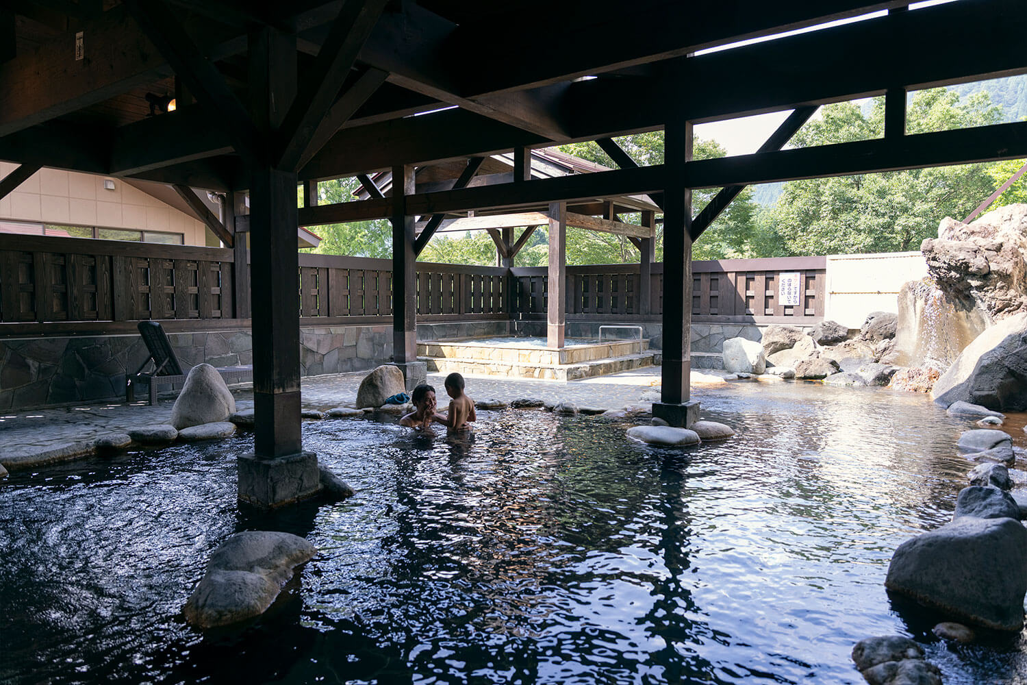 BBQも温泉もご当地グルメも。RVパークHESTA板取川温泉で楽しむ1泊2日のフリーダムキャンプ