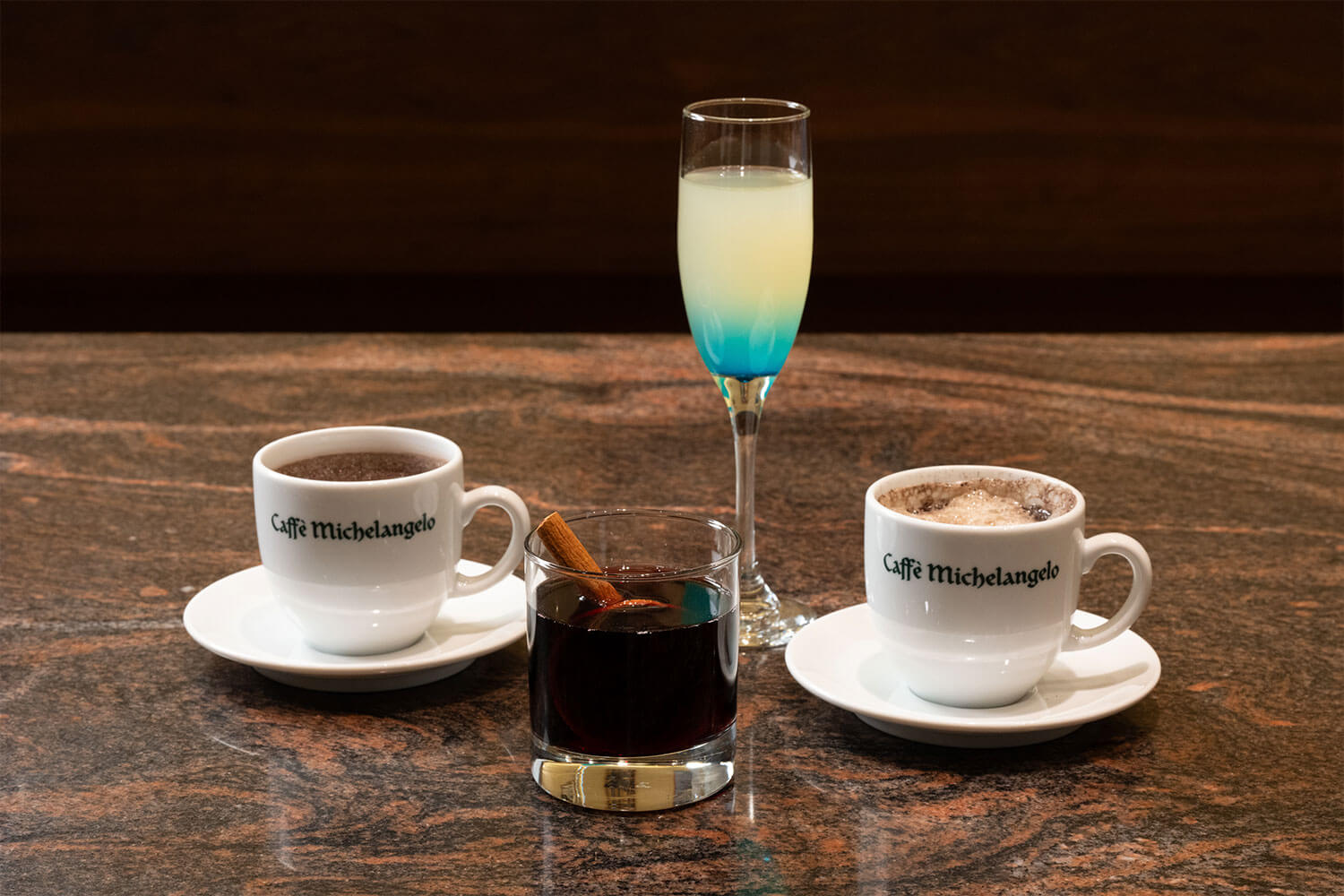 聖夜を祝う王道イタリアン。『アルベルゴ カフェ・ミケランジェロ』のクリスマスディナー