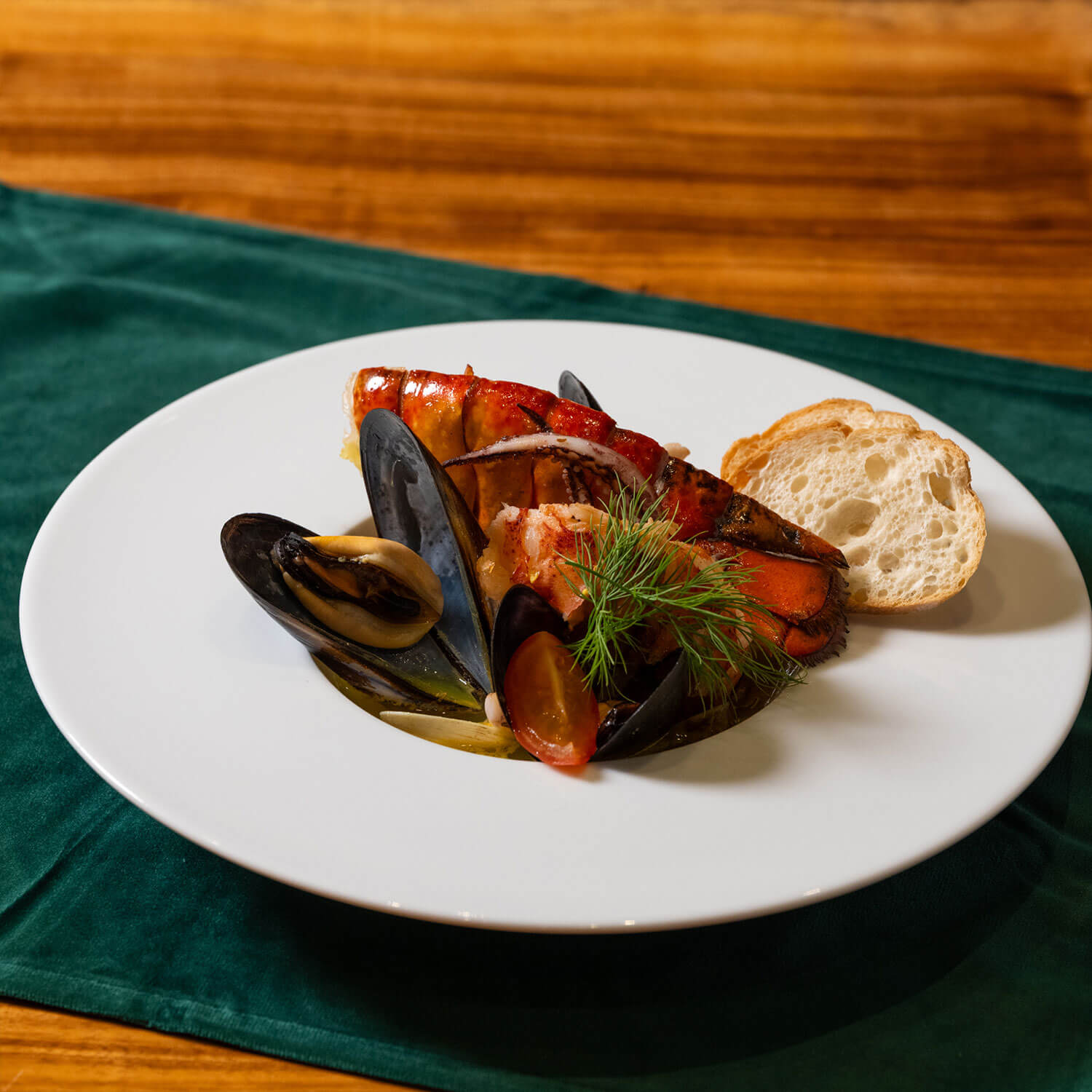 銀座の夜をあたたかく包む『HESTIA GINZA』のクリスマスディナー