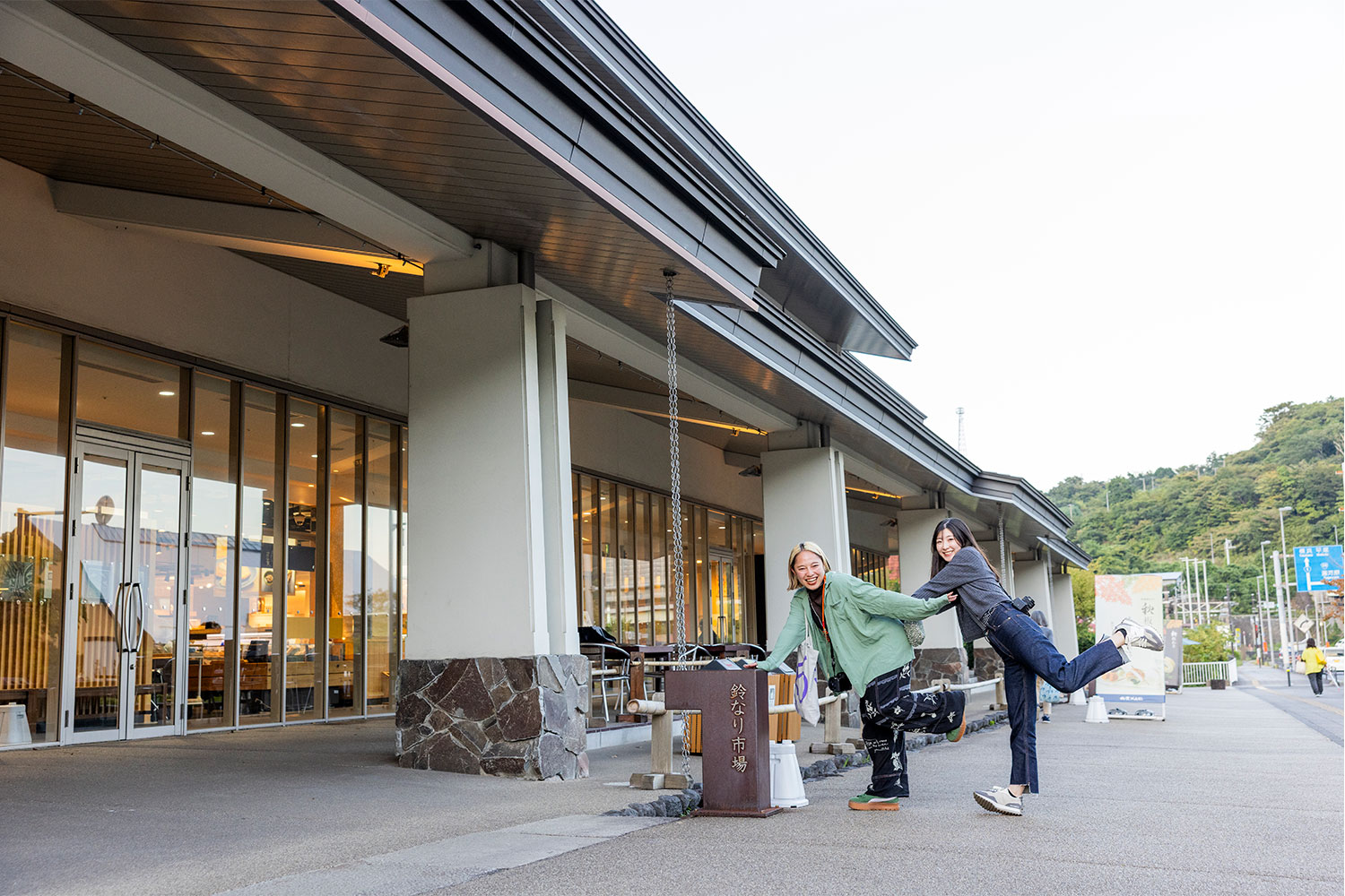 【前編】箱根旅の道中で寄り道したい『鈴廣かまぼこの里』で、“買う・食べる・選ぶ”