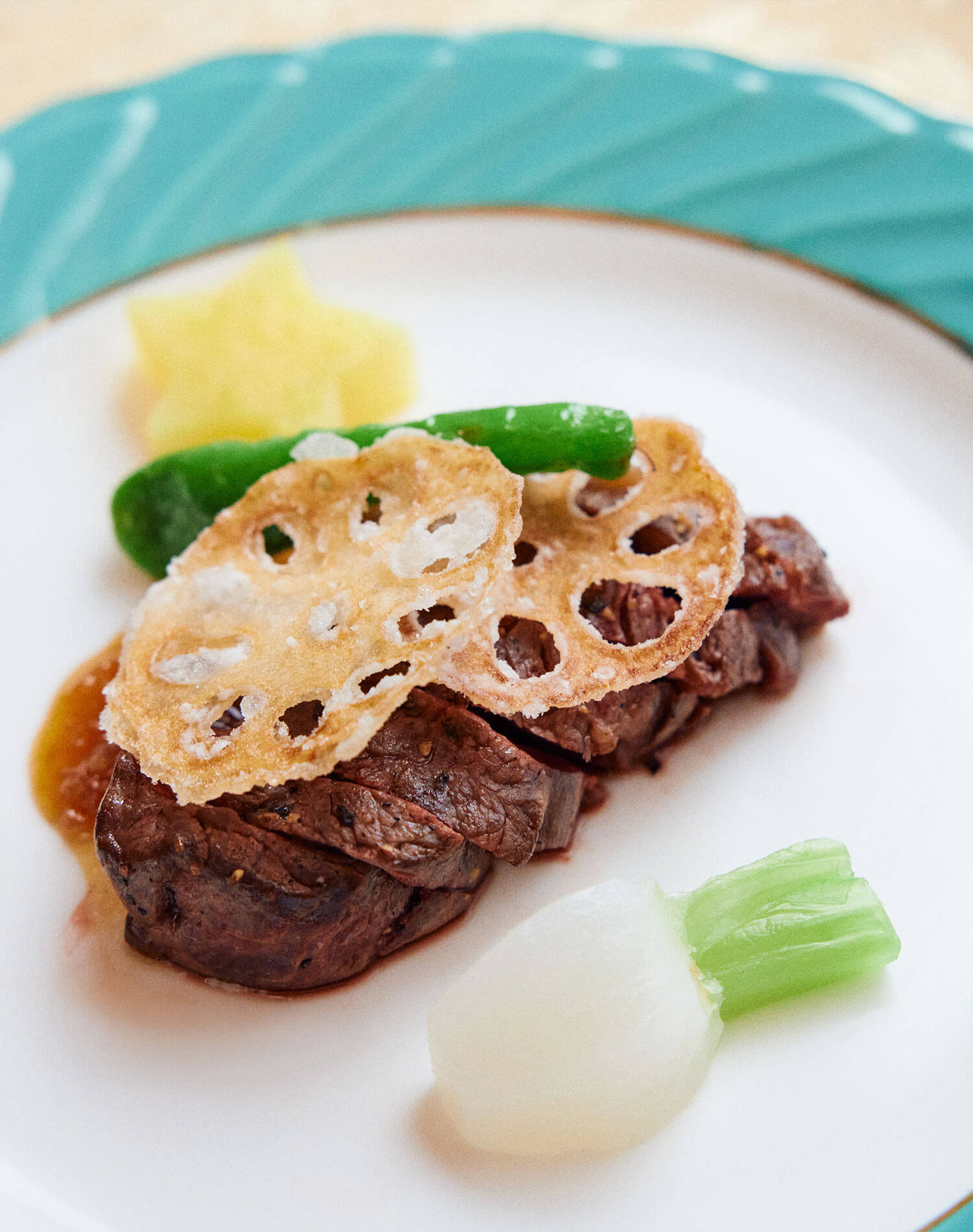 食べる時間が、行き先になる。あやんぬと冬の熱海ステイ By ザ グラン リゾート エレガンテ熱海