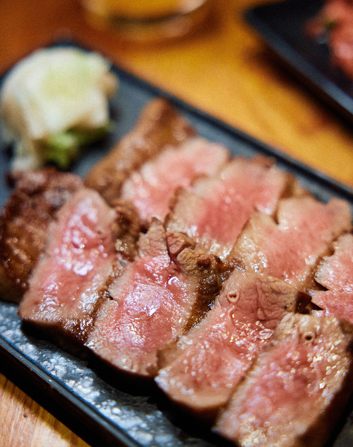 魚の街・熱海で『牛タン いち江』がつくる、牛タンという新しい選択肢。