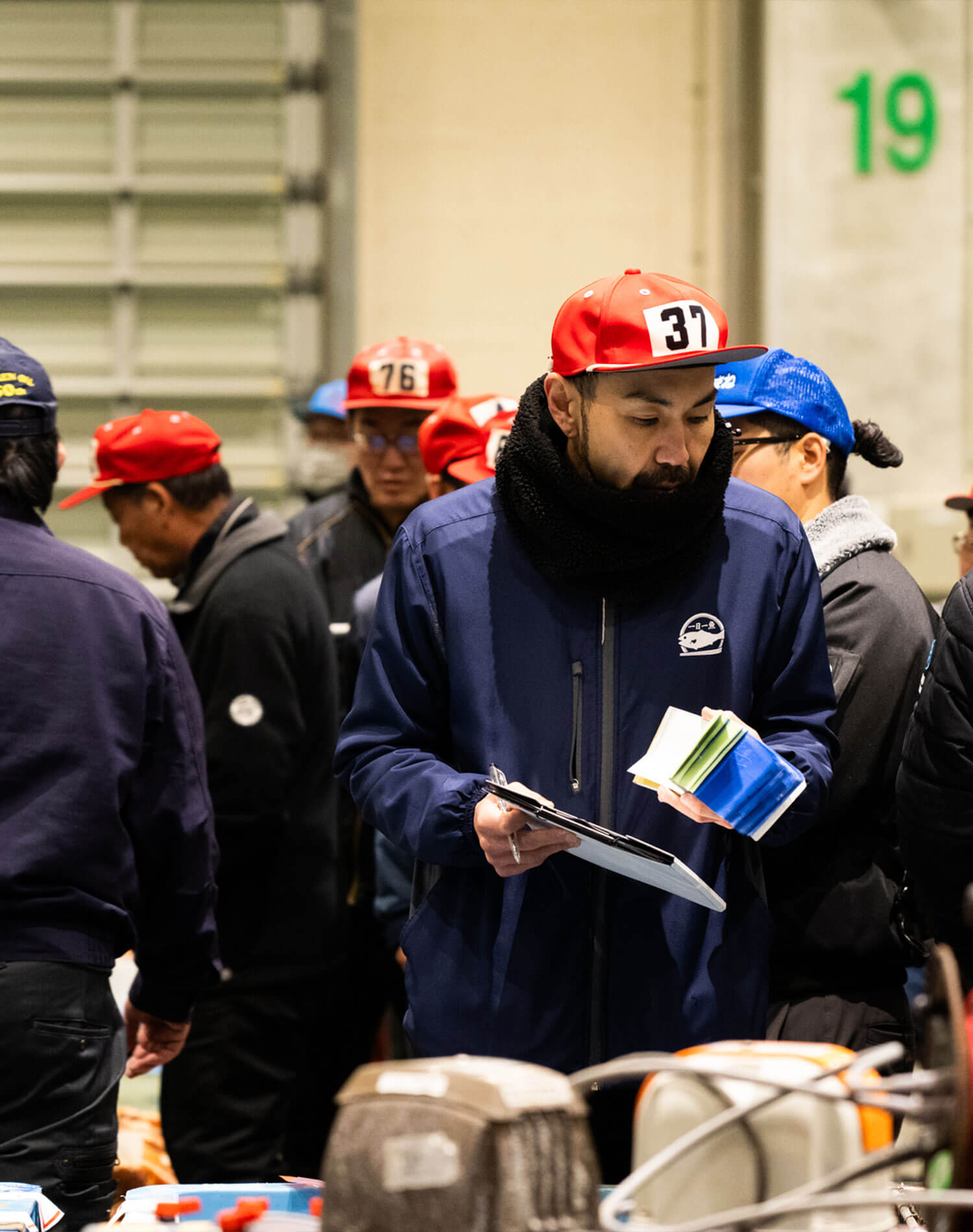 境港水産市場に潜入。早朝の競りと仲買が動かす、日本海の魚の流通。