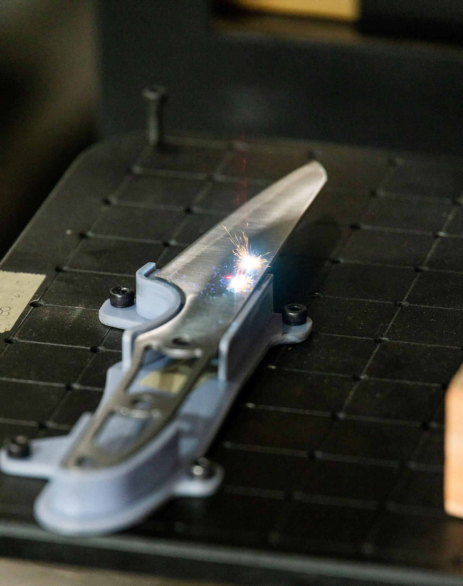 包丁にレーザーで刻印