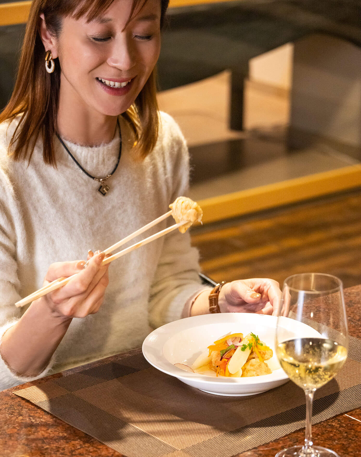 ワインと料理に舌鼓