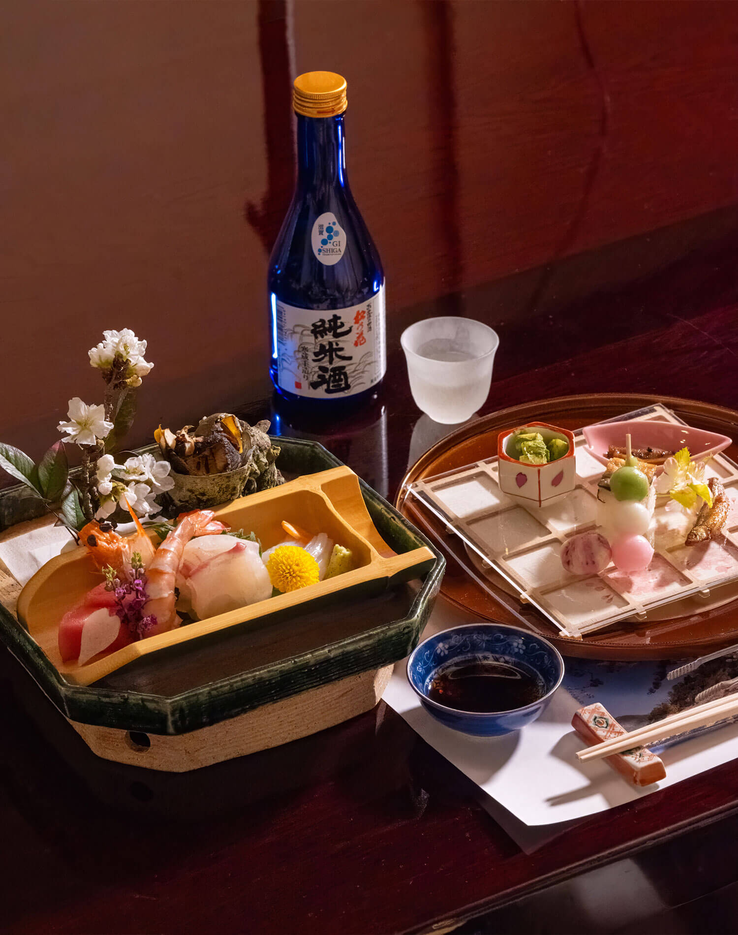 前菜6種・お造り5種と、『川島酒造』の純米酒〈松の花〉