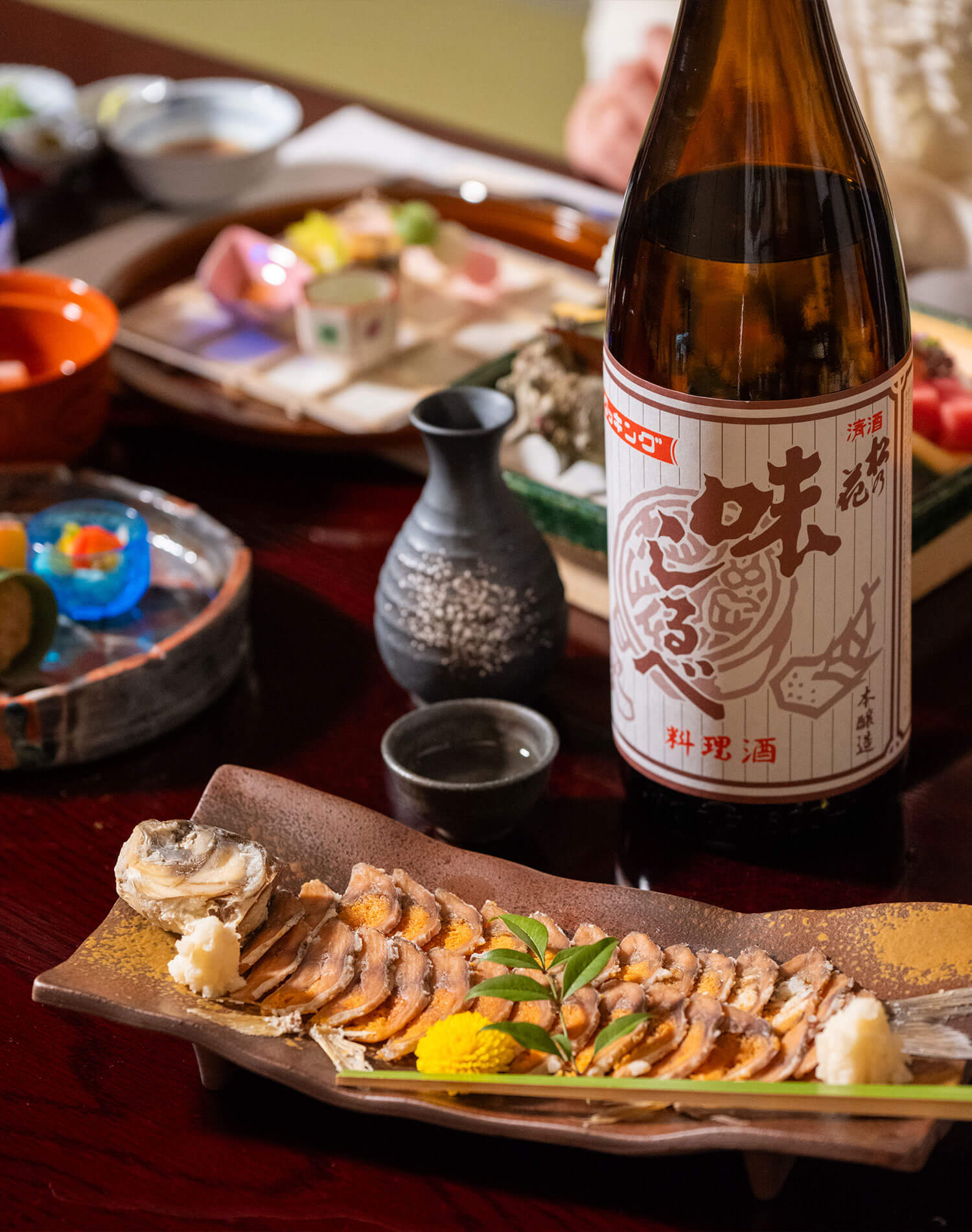 滋賀の郷土料理〈鮒寿し〉と、『川島酒造』の料理酒〈味しるべ〉