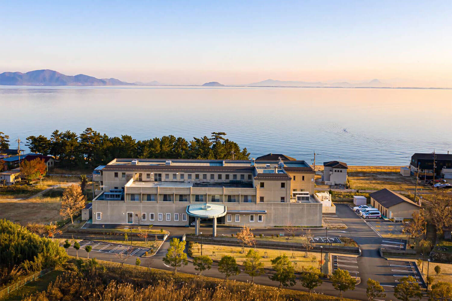 琵琶湖のほとりで、食べて、浸かって、ゆっくり過ごす。『ザ グラン リゾート近江舞子』で楽しむレイクリゾートステイ
