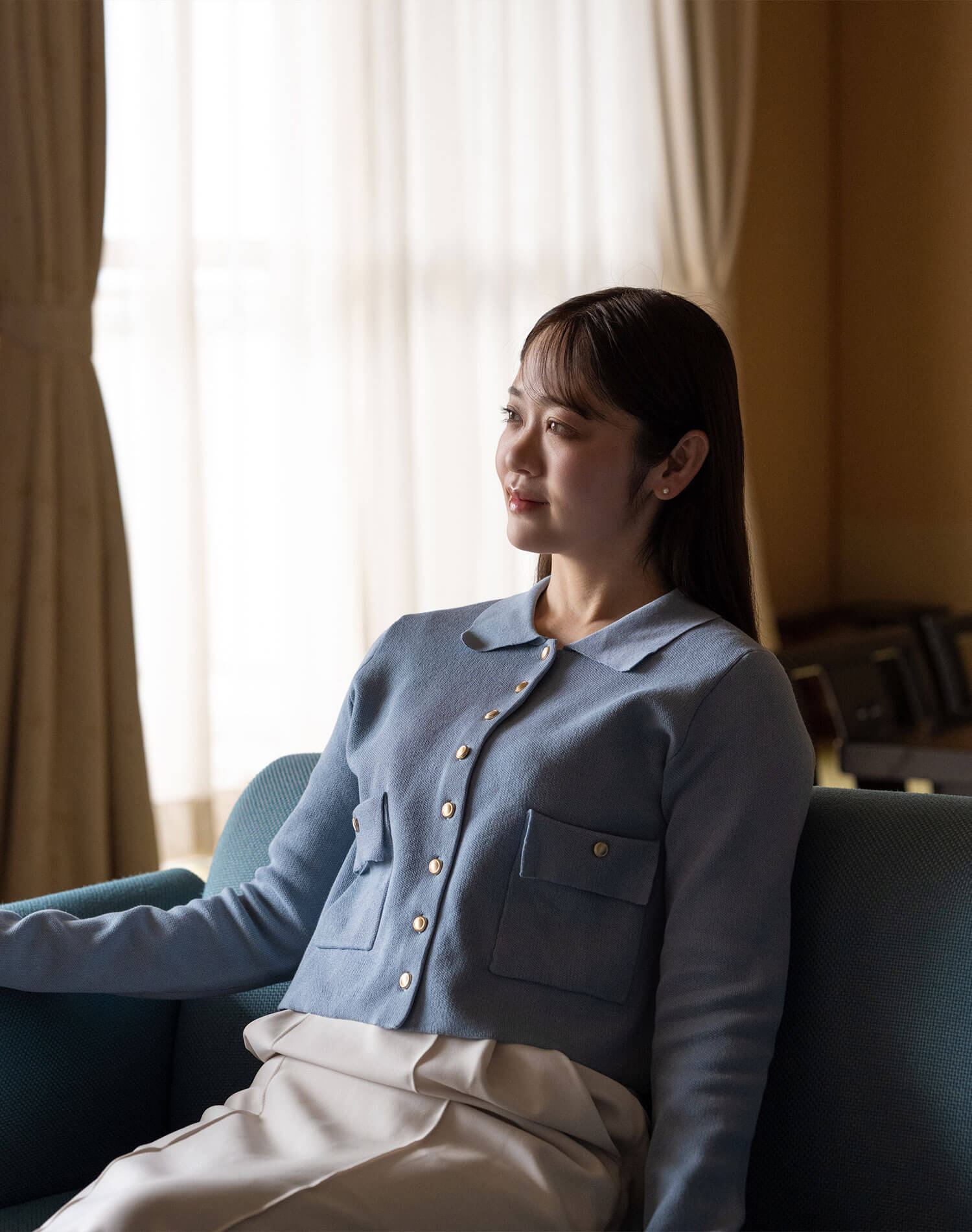 特別室で一息つく池田さん