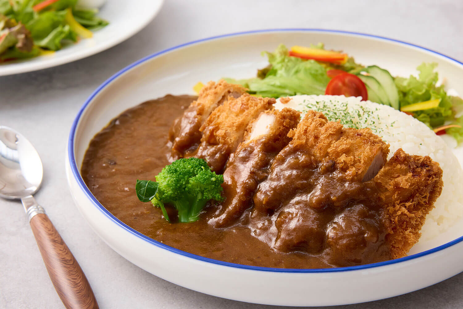 揚げたてカツカレー