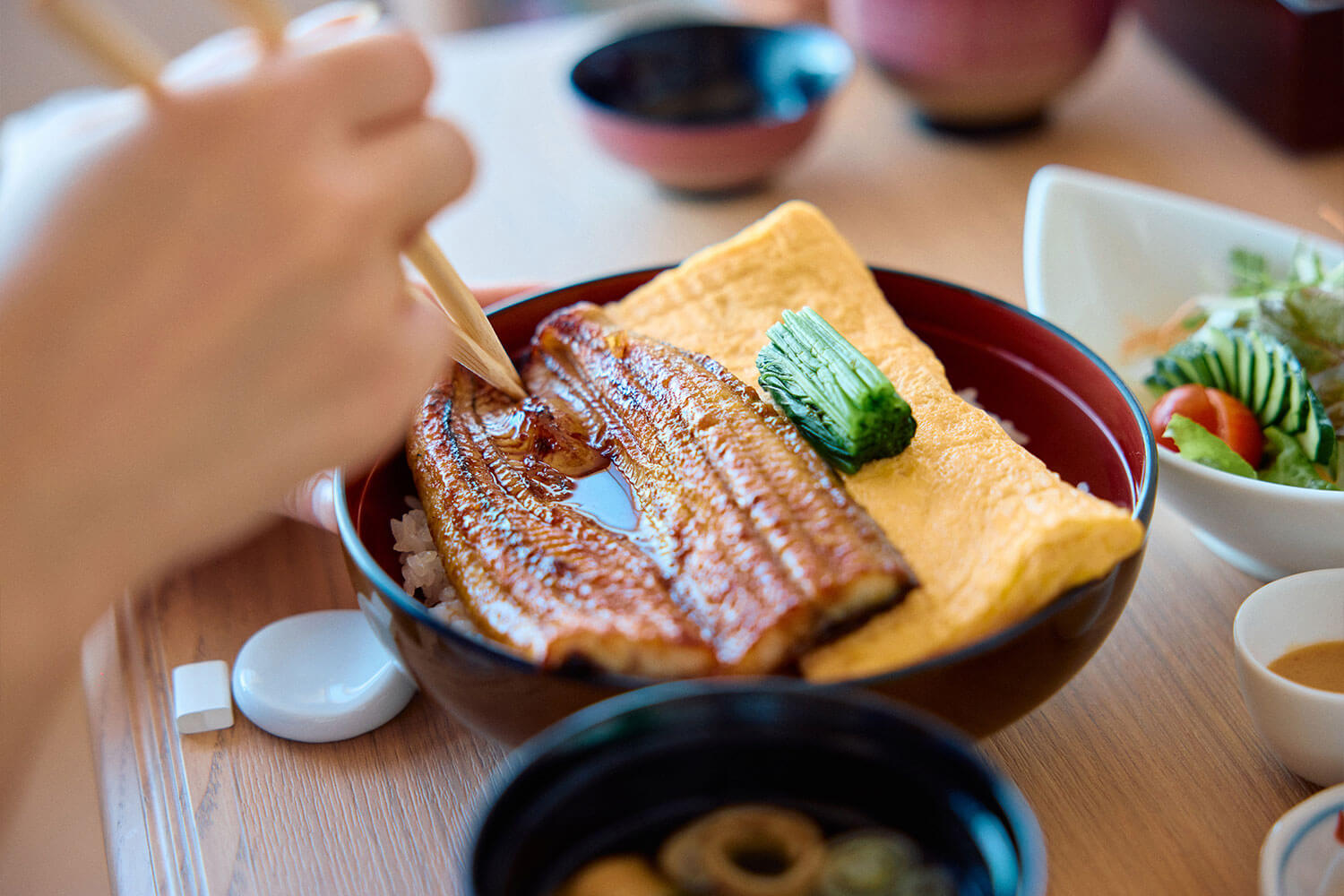 肉厚うな丼